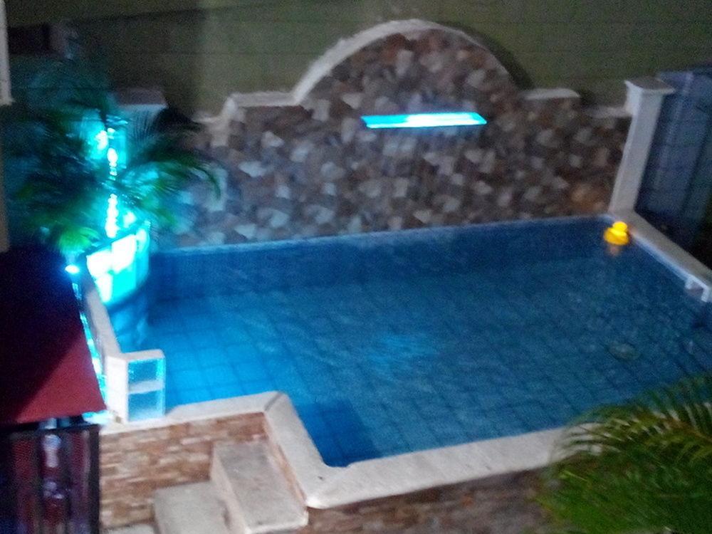 Cabinas Madeleine Puntarenas Exteriér fotografie