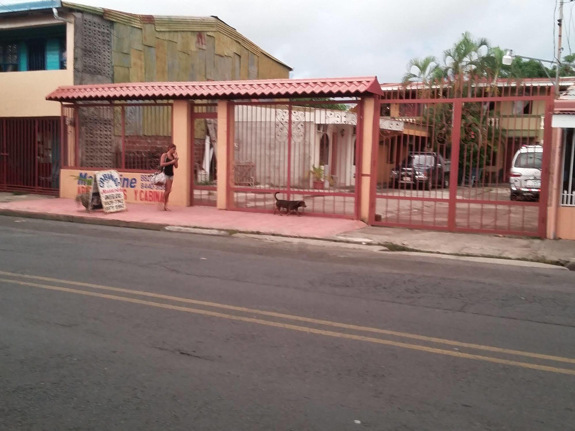 Cabinas Madeleine Puntarenas Exteriér fotografie